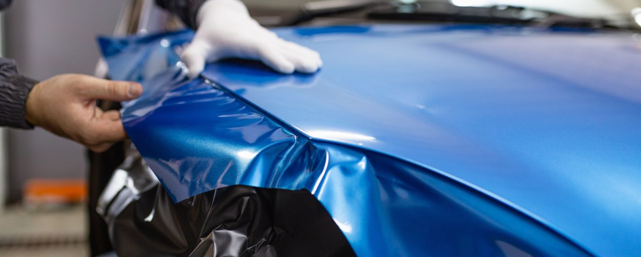 カーラッピング作業