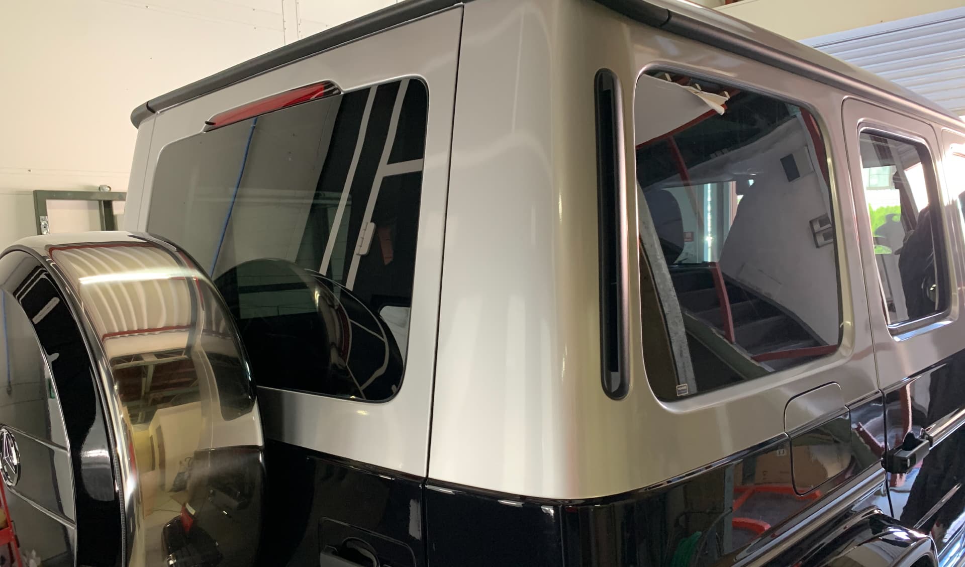 ベンツゲレンデ　カーラッピング施工後　リア